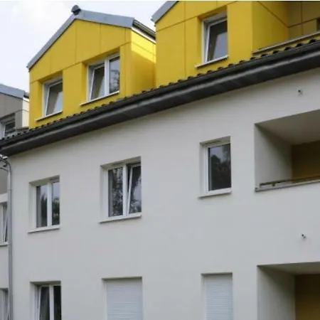 アパート Apartament Czarna Woda ヴロツワフ